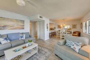 Fish, Swim and Dine Ocean-View Orange Beach Condo