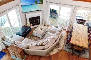 Antilles Beach Cottage by Pristine Properties Vacation Rentals