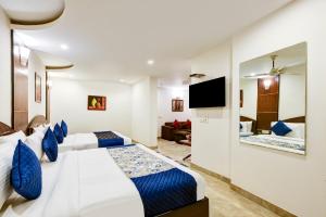 Hotel Flora Near Delhi Airport