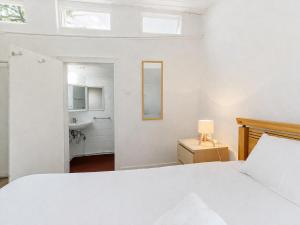 Relax Guesthouse & Hostel Lagos Central