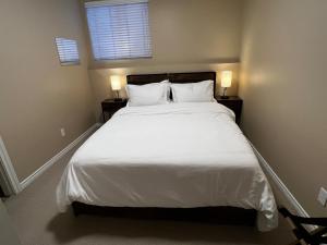 Cozy 2BR Getaway Quiet & Relaxing