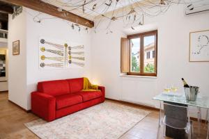 La Torre del Biscione - Campo dè Fiori by RHR