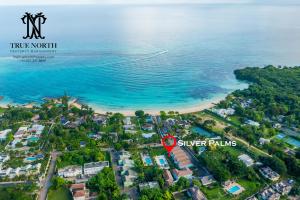 Silver Palms Charming 1BR Retreat Private Beach Pool