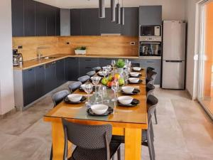Exclusive Elegant Villa with Pool in Kastel Novi - Seven Bedroom Villa with Pool