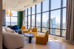 Serviced Studio with City & Ocean View in Panama U902