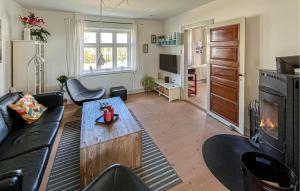 2 Bedroom Stunning Home In Humble