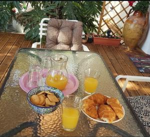 Olgas Cozy Nest apartment with private garden Quiet stay near Dassia beach Ano Korakiana