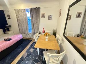 2 bedroom on Edgware Road