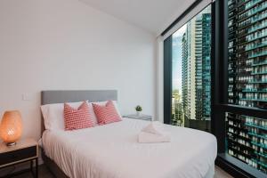 Elevated Living in Melbourne 2B2B TF1707