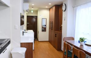 Shinsaibashi Residence 5 Min Walk to Shinsaibashi & Near Dotonbor