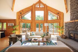 Luxury Private Estate with heated pool near Rhinebeck