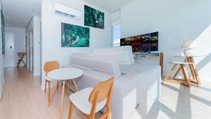 Urban 1-Bedroom Escape in Petra Tower Asuncion