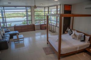 Lakeside Suites By cmb apartments