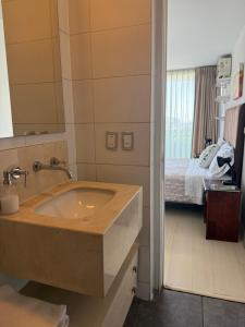 CostaLyonSuites Providencia