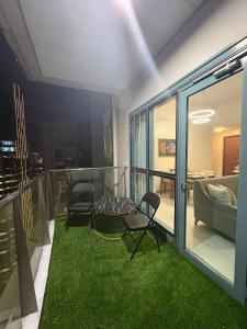 Modern Spacious 2BR in BGC with Direct Mall Access