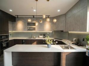Modern Luxury Pool Villa w Sauna 500m to Beach