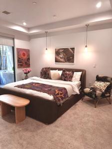Luxury Beverly Hills Adjacent Oasis