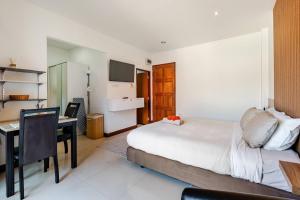 Cozy 1-Bedroom Apartment with kitchen and bathroom near Kata Beach