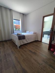 Linda Casa com Piscina em Esmeraldas MG