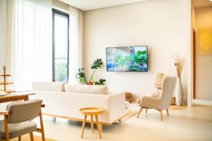 Luxury Seafront 3BR Pool Villa Duplex A2