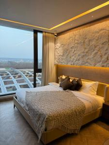 Gurugram Entire unit