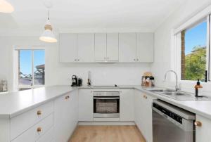 Fin and Tonic by Experience Jervis Bay