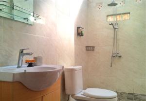 5 Bedrooms Villa in the heart of Legian