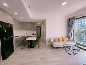 Phong Linh Homestay 30 apartments Vinhomes Grand Park
