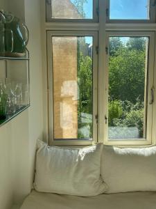 Apartment Overlooking The Lakes In Copenhagen