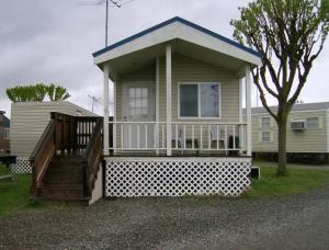 Studio room in Lake Minden Camping Resort Cabin 2