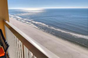 Two-Bedroom Apartment room in 1 1606 Calypso Resort Towers
