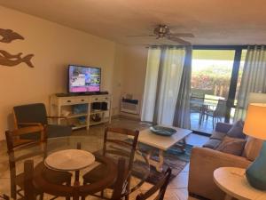 Kamaole Sands #4-110 Ground Floor, Full AC, Great Location, Fitness Center