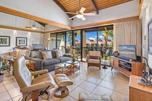 Kamaole Sands #2-404 Beautiful Oceanview Penthouse, AC, Great Location