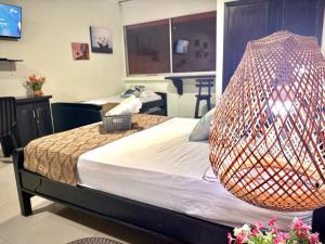 A 1 cuadra de la playa con Piscina - Ubicación privilegiada Bocagrande- cómodo estudio 211B