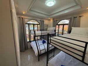 Near SMX 25 Guest Home 4BR 4CR Game Rm Staff Rm