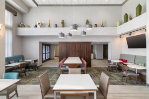 Hampton Inn and Suites - Lincoln Northeast