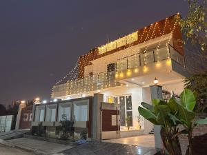 Pratap Living The Villa and Homestay - Golf City