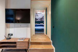 Alpine Lodge Green by Tss - Downtown, classy