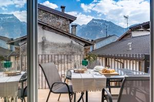 Alpine Lodge Grey by Tss - The charm of the center