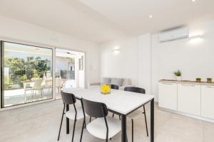 Bynos Central with pool img9