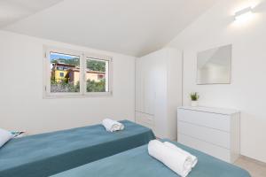 Bynos Central with pool img13