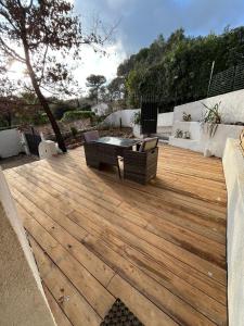 Studio avec terrasse Roquefort les Pins