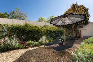 Vintage Apartment with Private Garden in Florence