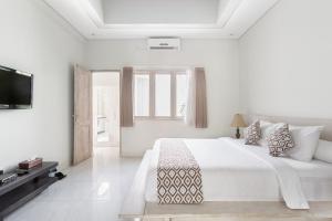 Romantic Villa with Private Pool in Legian Seminyak