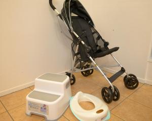 100 sqm Private House 3 Bedrooms Kids Space Sleeps 9 Quiet Area High Speed Wifi