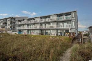 Tides C3 Oceanfront 3BR • Quiet Cherry Grove • Updated Condo