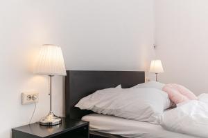 2BR Apartment 11 Min to Meidling Station