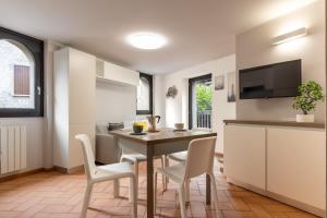 Lemon House 2 by Wonderful Italy