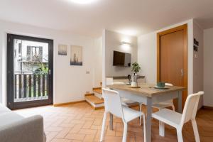 Lemon House 2 by Wonderful Italy