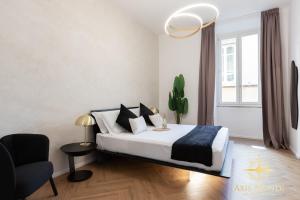 Axis Mundi Apartment and Suites - Via del Corso, 2 min to Spanish Steps, Historic Center, Luxury Design